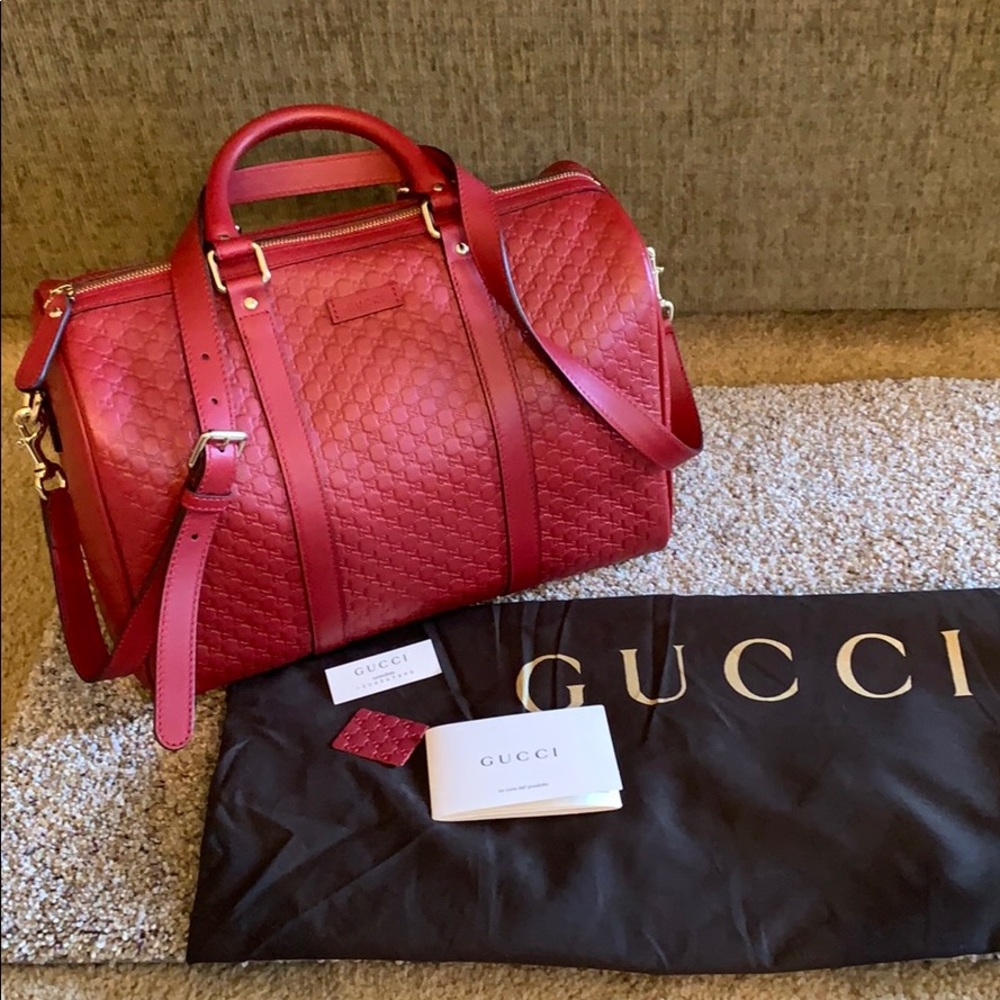 SOLD 👜 🌺🌺